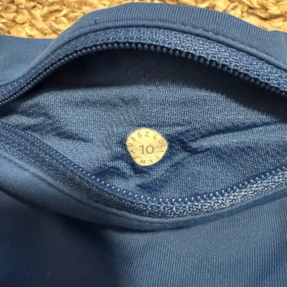 Lululemon Shorts, blue, 10 - Picture 3 of 4